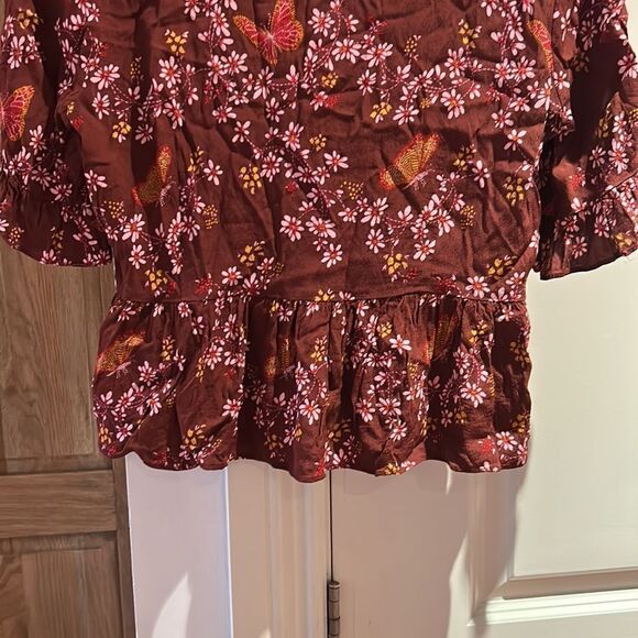 Madewell Tie-Sleeve Wrap Top in Butterfly Sanctuary 4 - Picture 12 of 12